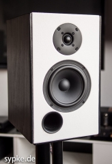 SB 18 von Udo Wohlgemuth mit Chassis von SB Acoustics - Bluesklasse
